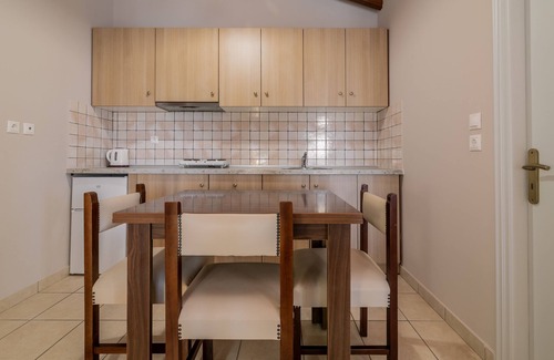 Vasilikos Hotel | Plaka Beach Resort