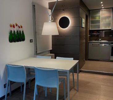 Plaka Apartment | Plaka Stylish 1 Bed Apartment on Cathedral Sq - CM1