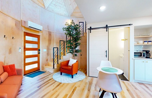 Springdale Cabin | 🌟Planetarium Treehouse🌟Stargazing Observatory with Beaver Lake Views