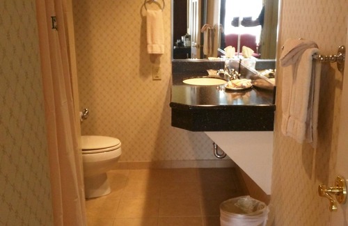 Historic District - North Hotel | Planters Inn on Reynolds Square