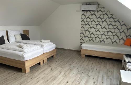 Csongrad Bed & Breakfast | Platán Panzió