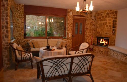 Anavyssos Apartment | Platanus Gardenhouse