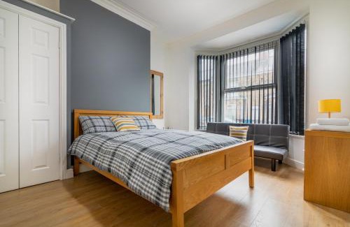 Hull Apartment | PLATFORM Fishing Quarter Apartment 1 with Free Street Parking