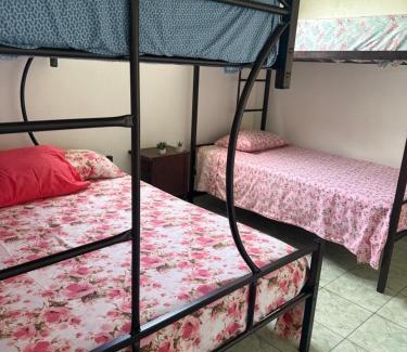 Puerto Viejo de Talamanca Apartment | Playa Negra Zen Bistro