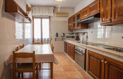 Ploaghe Apartment | Ploaghe - Cozy House with Patio!