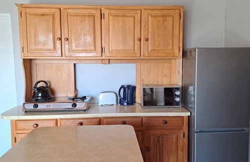 Struisbaai House | Plottie Self-catering