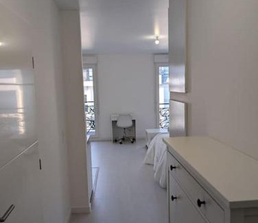 Sartrouville Apartment | Plume, Studio Non Fumeurs & Parking Gratuit à Sartrouville