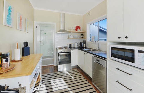 North Avoca House | Plummers Cottage