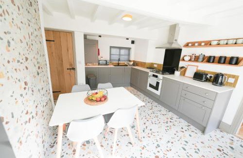 Kneesall House | Plumtree Cottage