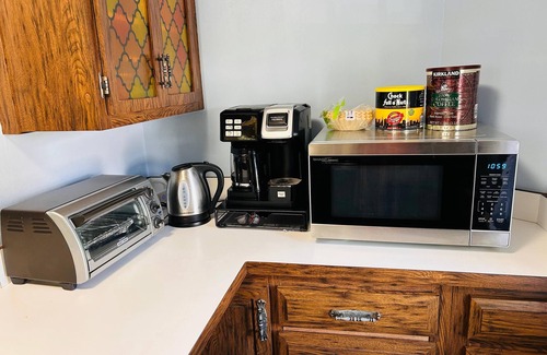 Chiltonville House | Plymouth Family & Group Getaway – 5BR Home w/Pool, Hot Tub & Near Beach