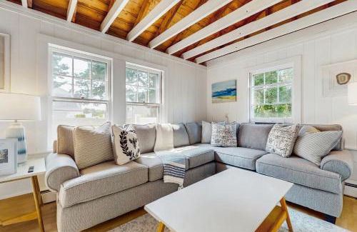 Cataumet House | Pocasset Heights Hideaway