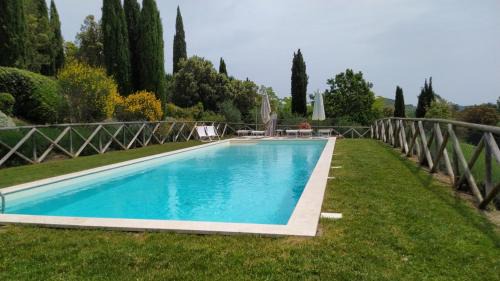 Casole d'Elsa Villa | Podere I Casini by VacaVilla