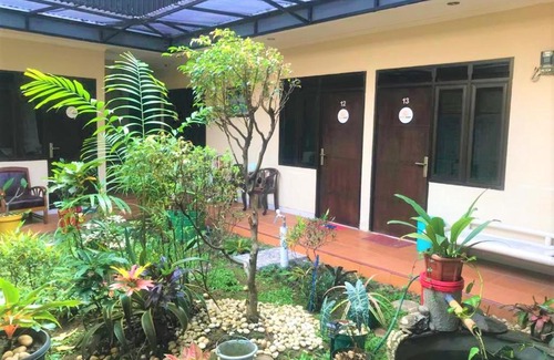 Bogor Timur House | Poetri Guest House Syariah near Kebun Raya Bogor