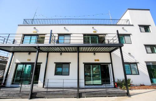 Pohang House | pohang yangpodeungdae pensyeon