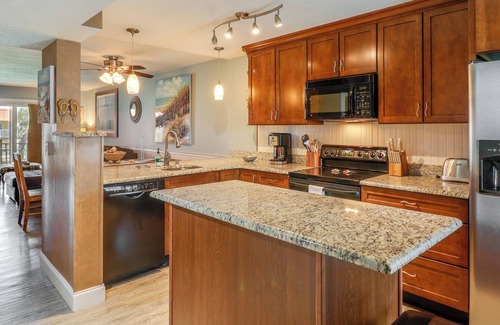 Point East Condo | Point East Paradise - Ocean & Pool View