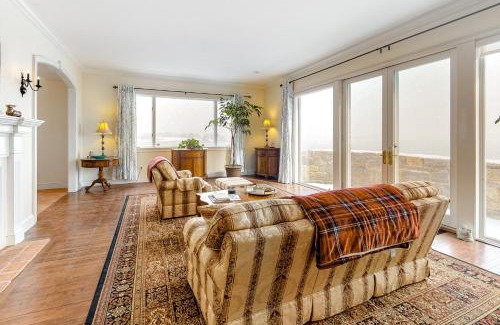 Gloucester Apartment | Point Radio Cottage