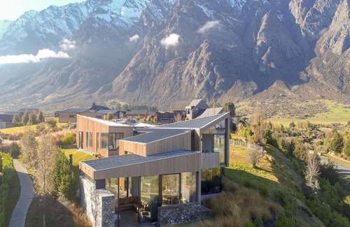 Jacks Point House | Point Vista - Queenstown Luxury