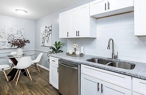 East Point Apartment | Polaris At East Point apartments