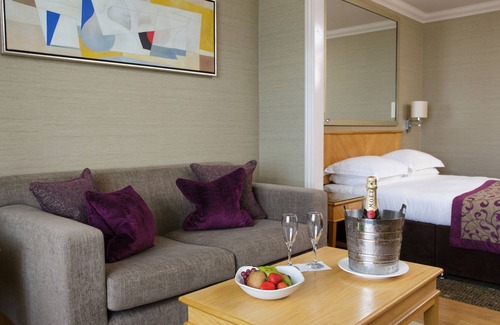 Saint Helier Hotel | Pomme d'Or Hotel