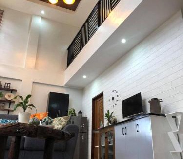 Tagkawayan Hotel | Pompeo and Luming's Inn