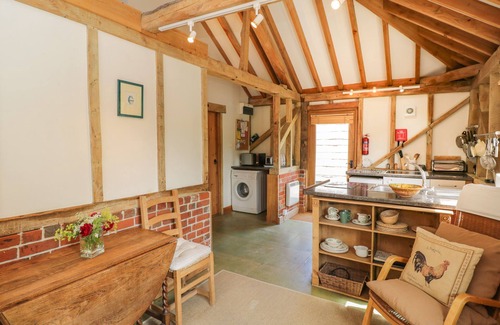 New Forest District Cottage | Pond View