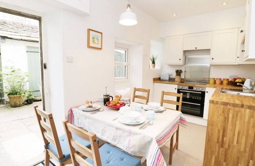 Middleham Cottage | Pony Cube Cottage