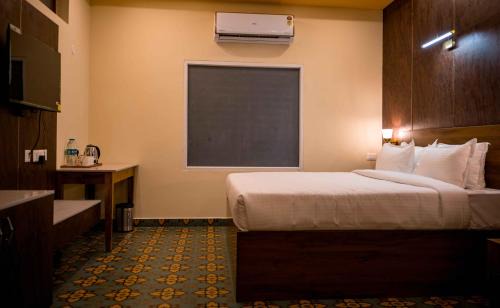 Mysore Hotel | Poojaris Nirantara - Mysuru