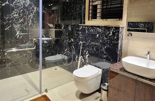 Mysore Hotel | Poojaris Niranthara Kabini