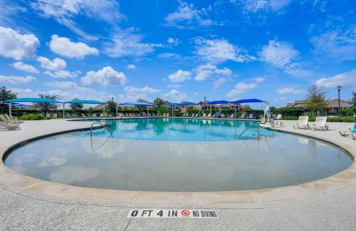 Kyle House | Pool Access and Private Yard Family Home in Kyle!