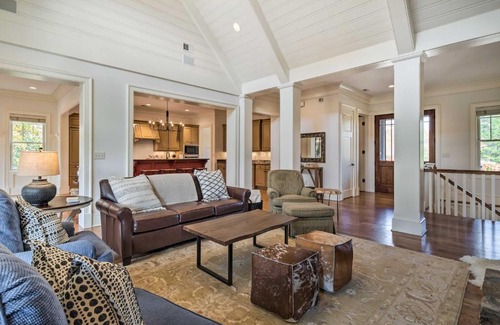 Mill Spring House | Pool and Mountain Views Stunning Mill Spring Home!