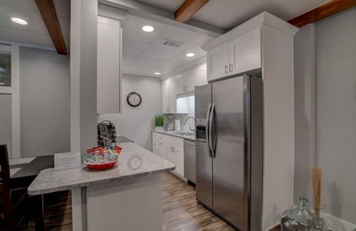 Gainesville House | Pool, lake, hot tub, fishing, fun-Lake Lanier GA. Newly renovated and open again