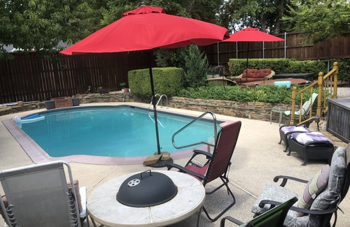 Duncanville House | Pool 🏊🏼‍♂️ Oasis 🏝 Amazing Home, Pool, Hot Tub, Grills, Fire Pit 🔷 Central Location