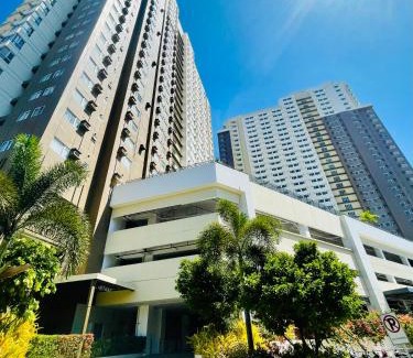 Barangay 29 Apartment | Pool View Cozy 1-Bedroom Unit Avida Aspira Tower 2