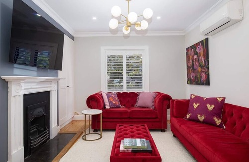 Cooks Hill House | Poolside Glamour A Stylish Newcastle Hideaway