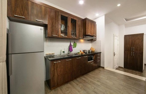 Dich Vong Hau Apartment | Poonsa Duy Tan Hotel & Serviced Apartment