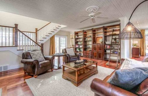 Ashfield-Colborne-Wawanosh Cottage | Port Albert Lake Estate - Luxury 5Br Lake Huron Waterfront Cottage