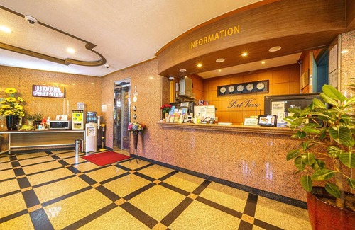 Sokcho Hotel | Port View