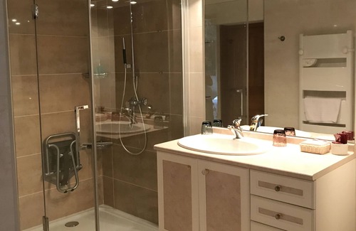 Previnquieres House | Portail Haut
