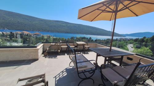 Kumbor Apartment | Porto Vista Penthouse Kumbor