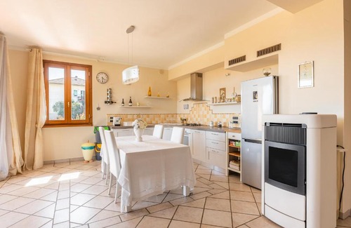 Uzzano Apartment | Porzione di Villa in Toscana