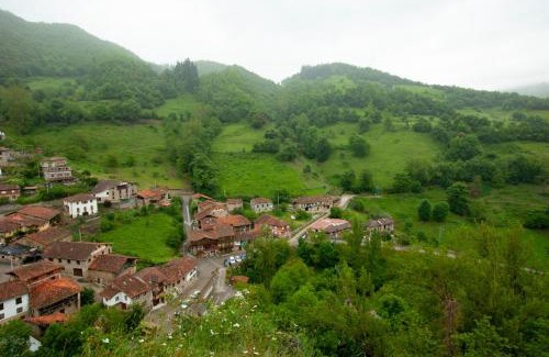 Lon House | Posada Peñas Arriba
