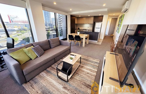 Phillip Apartment | Posh in Phillip - 2bd 2bth Apt