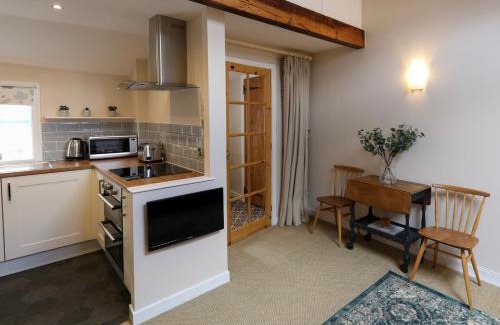 Melrose Apartment | Postbox Cottage