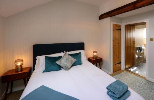 Melrose Apartment | Postbox Cottage