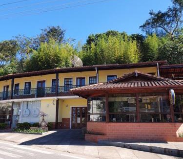 Rio das Flores Hotel | Pousada Azaléia