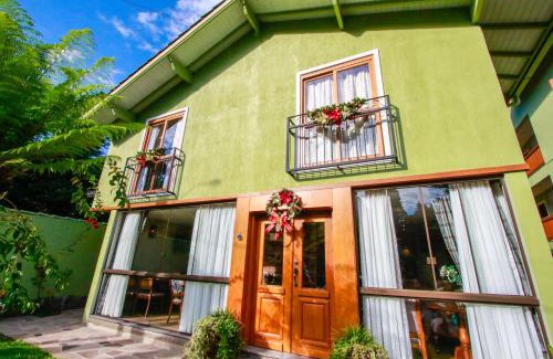 Bairro Lago Negro Hotel | Pousada Caminho dos Plátanos