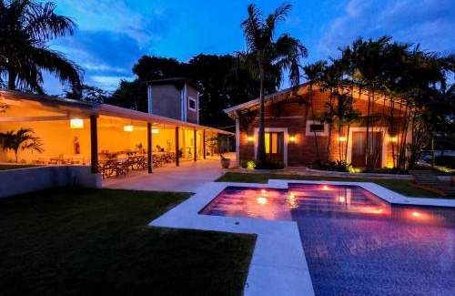 Rifaina Hotel | Pousada Manacá Exclusive Suítes