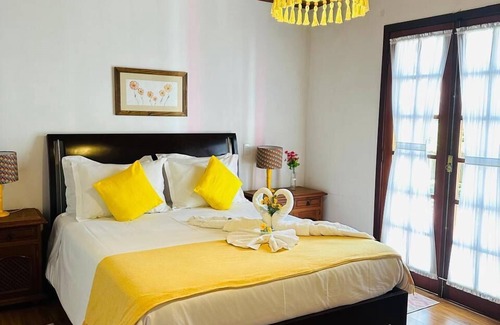 Colinas Capivari Hotel | Pousada Pink Village