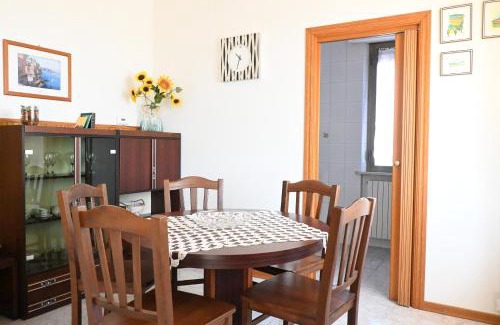 Porto Potenza Picena Apartment | PP06 - Porto Potenza, trilocale con aria condizionata vicino al mare