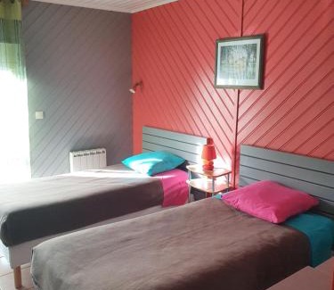 Le Verdon-sur-Mer House | Près des commerces et des plages.